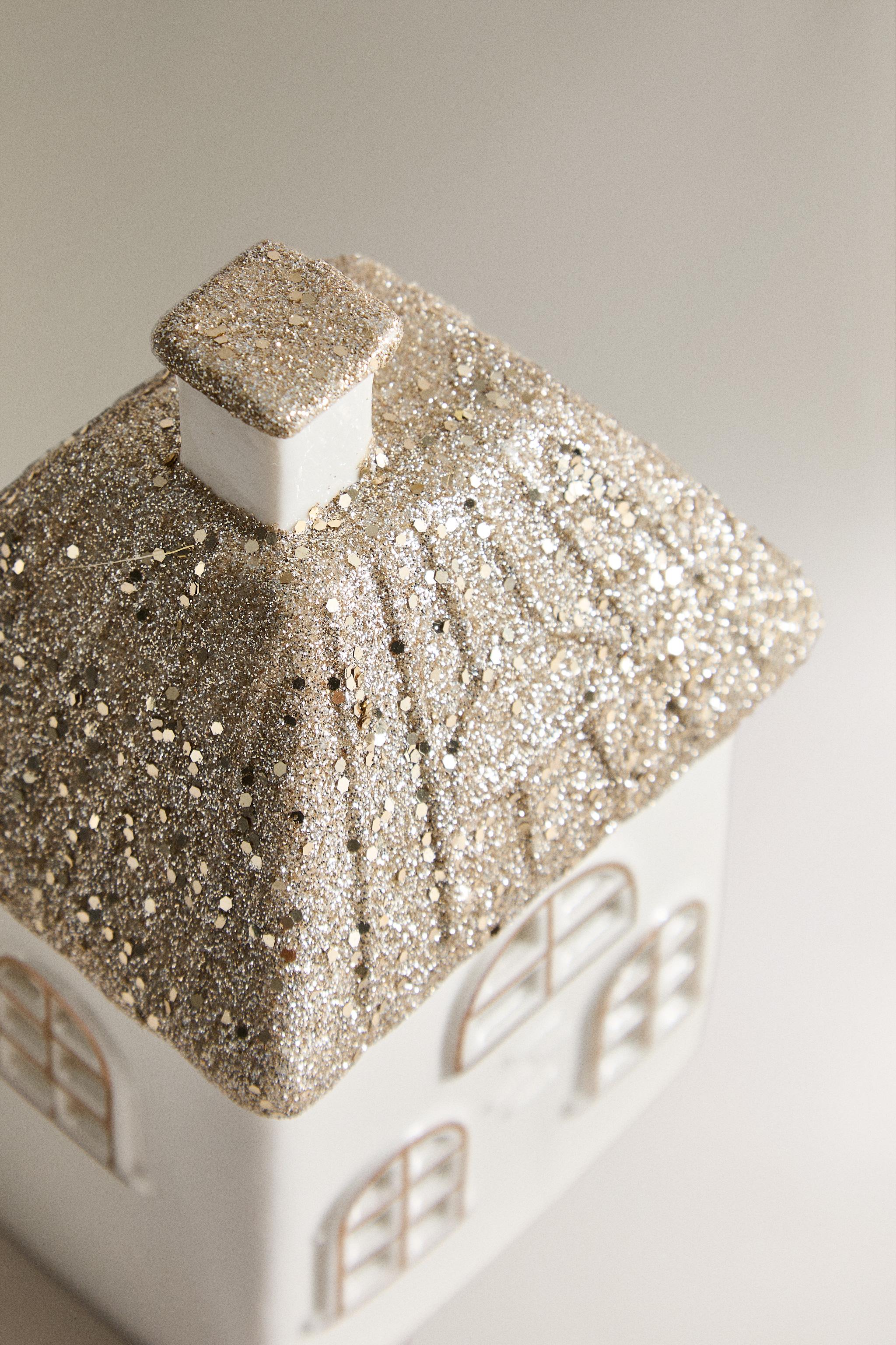 GLITTERY CERAMIC HOUSE WITH SQUARE CEILING CHRISTMAS ORNAMENT